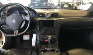 2013 Maserati GT Interior Front